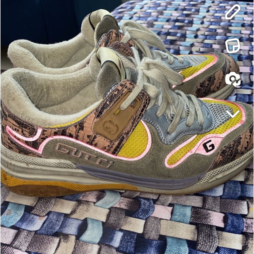 Gucci sneakers